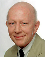 Holland Cotter quotes