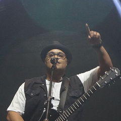 Israel Houghton quotes