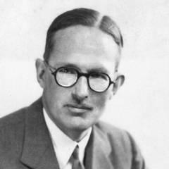 Michael Gilbert quotes