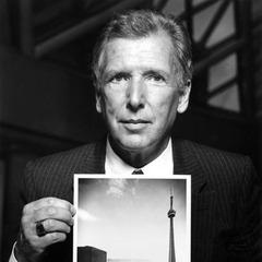 Arthur Erickson quotes