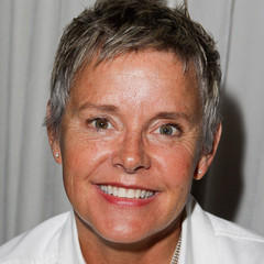 Amanda Bearse quotes