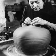 Toshiko Takaezu quotes