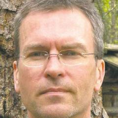 Ian C. Esslemont quotes